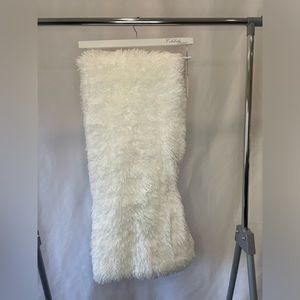 Celebrity Home Fluffy Blanket